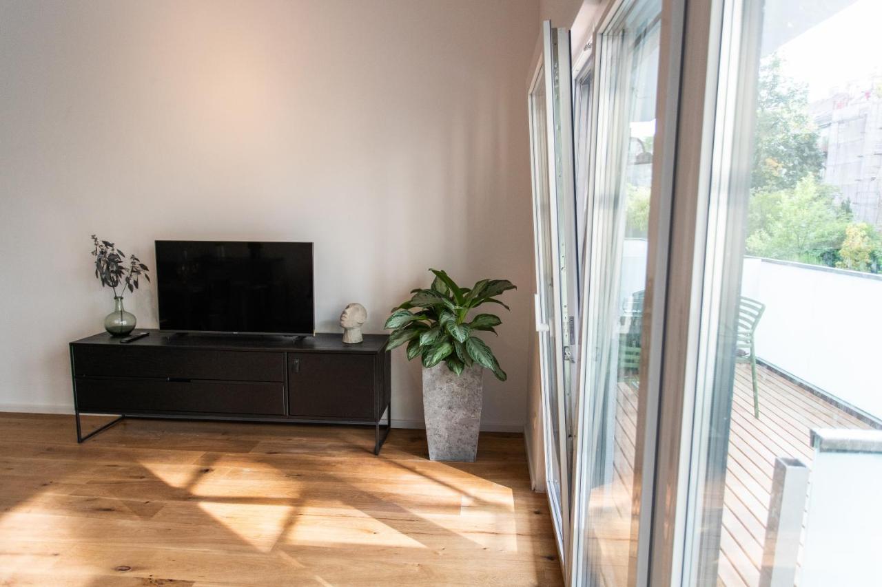 Stilvolle Wohnung Mit Ruhig Gelegenem Balkon Vienna Esterno foto